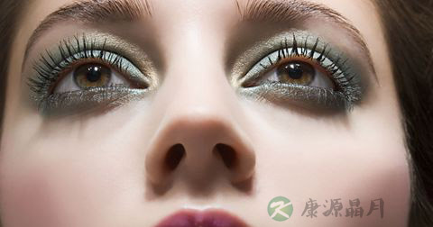 让女人迅速变老的六大恶习