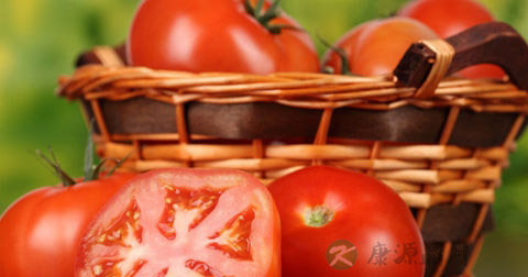 用西红柿祛斑的方法