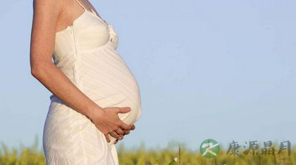 孕期如何防止乳房下垂