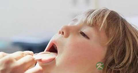 小儿扁桃体化脓的症状