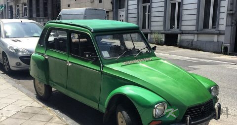 等红灯时怎么停车