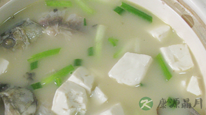 鲫鱼豆腐汤的家常做法