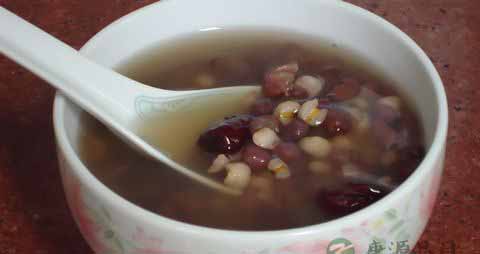 夏季祛湿排毒汤粥大全