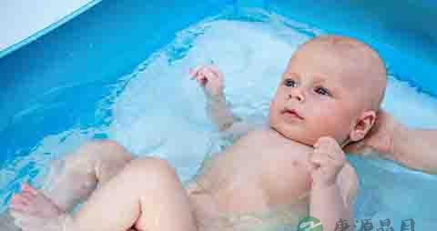 新生儿游泳的最佳时间