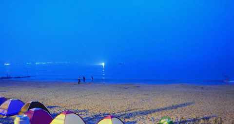 夏天海边露营穿什么