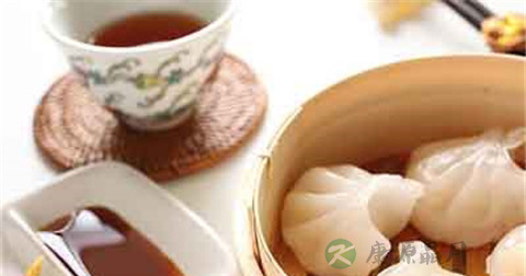 心梗病人肚涨应该挂什么科