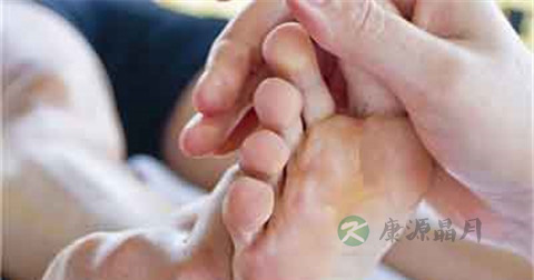 皮炎平能擦脸吗