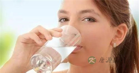 咽炎能喝柠檬水吗