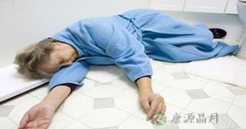 如何急救猝死的人