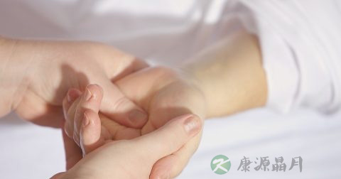 腰部固定器使用方法