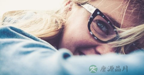 隐形眼镜网的使用方法