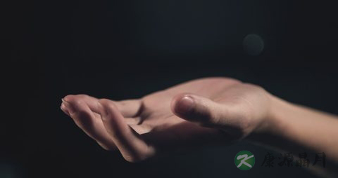 糖尿病人手裂怎么办