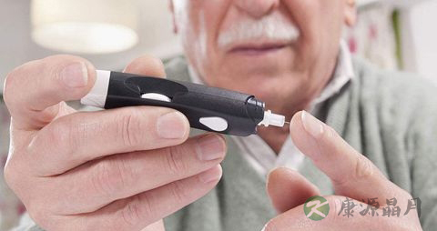 家用血糖仪扎手指疼吗