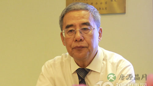 李佩文：中医治疗甲状腺癌、前列腺癌效果更明显