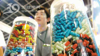 男性非淋菌性尿道炎该怎么吃药？