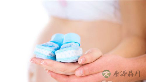 羊水过多有什么表现 羊水过多有什么表现