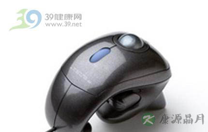 假期中小学生频现鼠标手