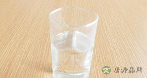 老年人喝白开水好还是喝茶好