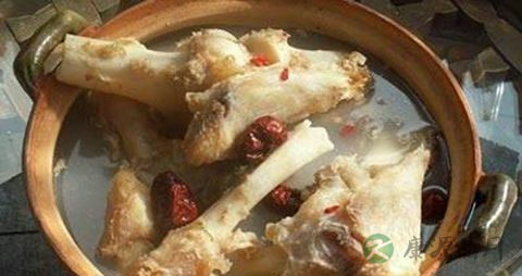 腰骨质增生吃什么好