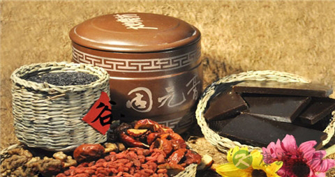 固元膏适合老人吃吗