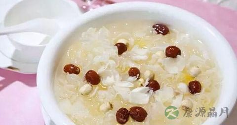 绝经后皮肤干燥吃什么