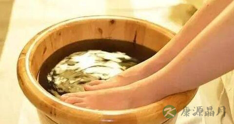 老人泡脚需要哪些中药