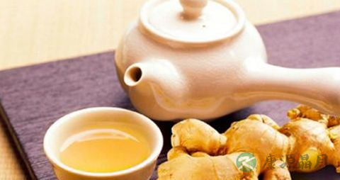 老人掉头发能抹姜片吗