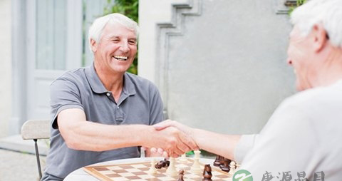 老年人下象棋的好处