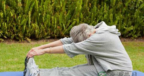 中老年人锻炼关节的方法