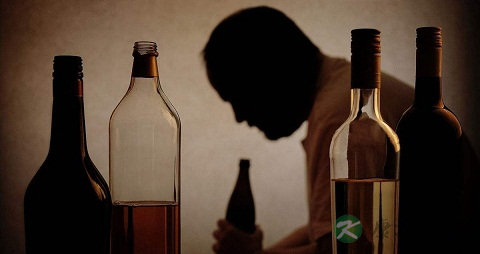 慢性酒精中毒的原因