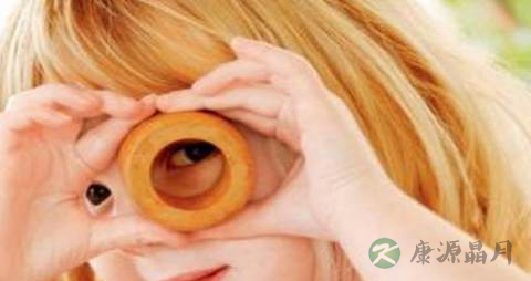 金鱼眼吃什么药