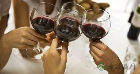 酒精性股骨头坏死不能吃什么，酒精性股骨头坏死的注意事项