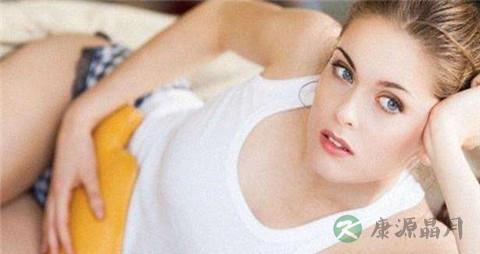 盆腔积液用盐敷肚子好吗