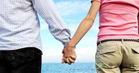 夫妻性平淡怎么办_夫妻必备的性爱技巧