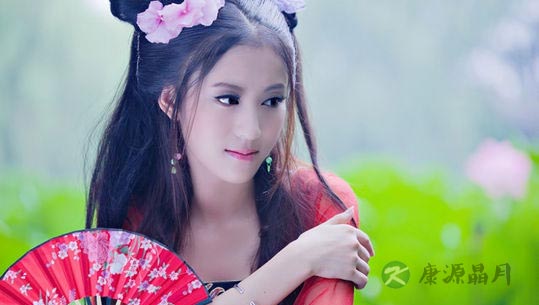 男女乳房发育的区别