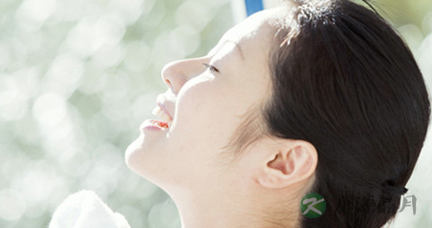 私密处如何祛痘_女性的私处也会长青春痘