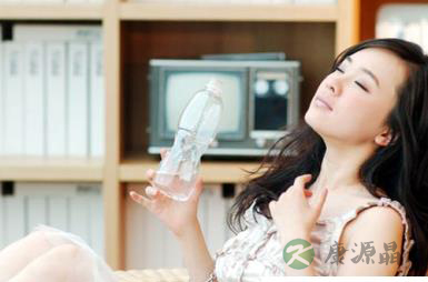 梦见和老板娘在床上调情