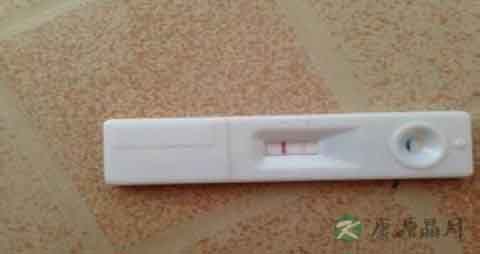 验孕棒一深一浅是什么