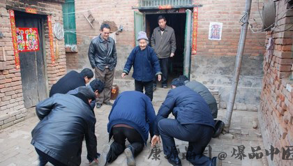 过年磕头习俗的由来