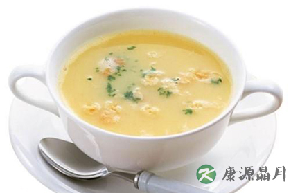 夏季易长痘 防治有秘方