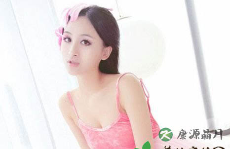 夏天头发也“出汗” 该怎么办