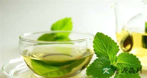 夏天喝红茶还是绿茶