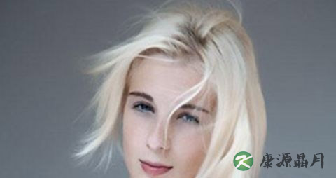 秋季女性脱发的原因