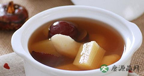 秋天喝雪梨红枣汤水好吗
