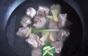 秋季养生食谱--莲藕排骨汤