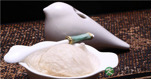 秋天吃燕窝好吗