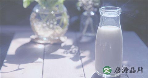 冬季头发干枯怎么办