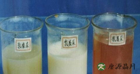宝宝小便白怎么回事