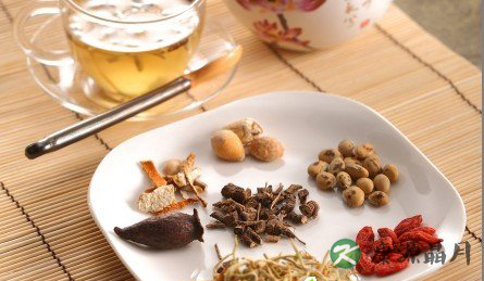 抗老有道 中医调理法挽救熬夜肌 抗老有道 中医调理法挽救熬夜肌