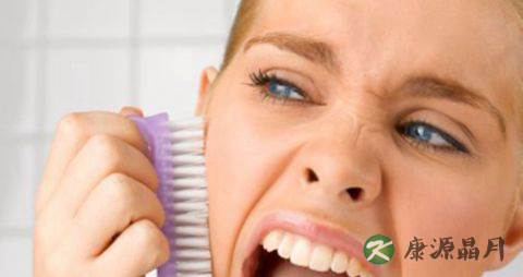 走进爱丽丝的小人国